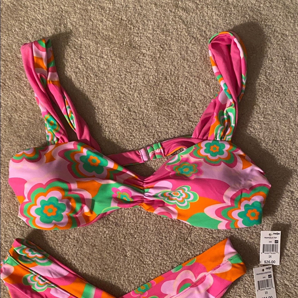 Bingo swimwear bikini 1XL Removable cups. V front bottoms - Picture 2 of 7
